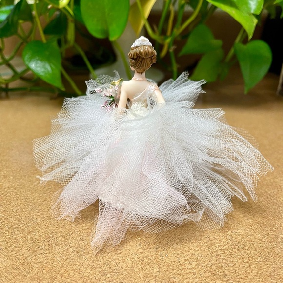 Vintage Wedding Cake Topper 4 inches Off White Tulle Dress Bride - Picture 4 of 13